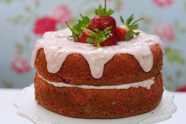 Bizcocho de fresas (naked or rustic cake) Receta-de-Bizcocho-de-fresas-(naked-or-rustic-cake)