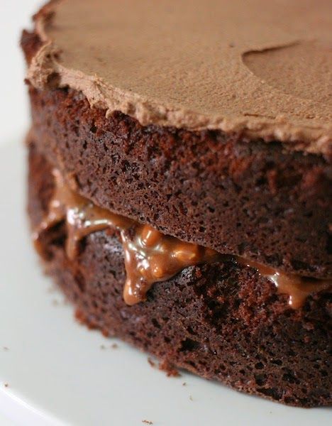 Bizcocho-chocolate-snickers pastel-chocolate-snickeres