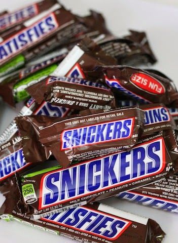 Pastel-chocolate-snickers